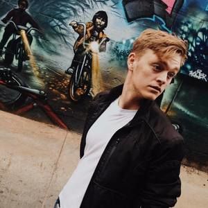 Meet your Posher, Ian